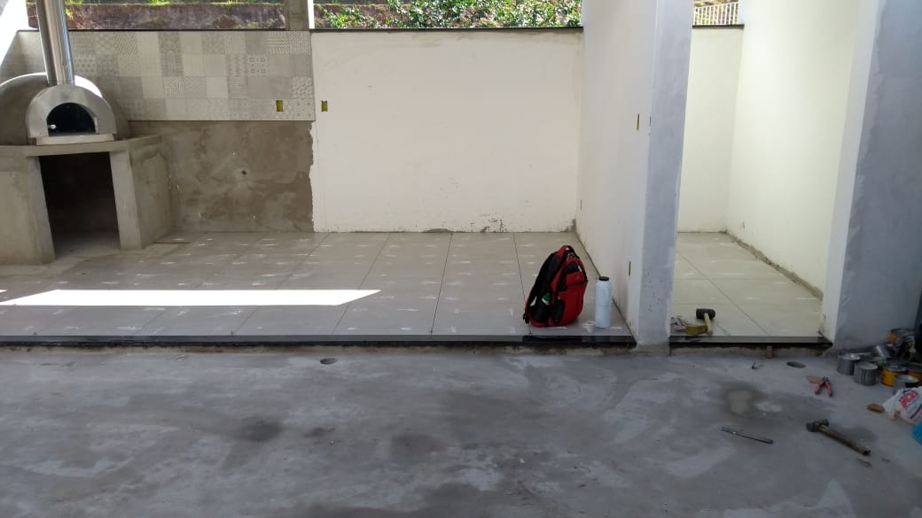 Assentamento de mármore e porcelanato.jpg